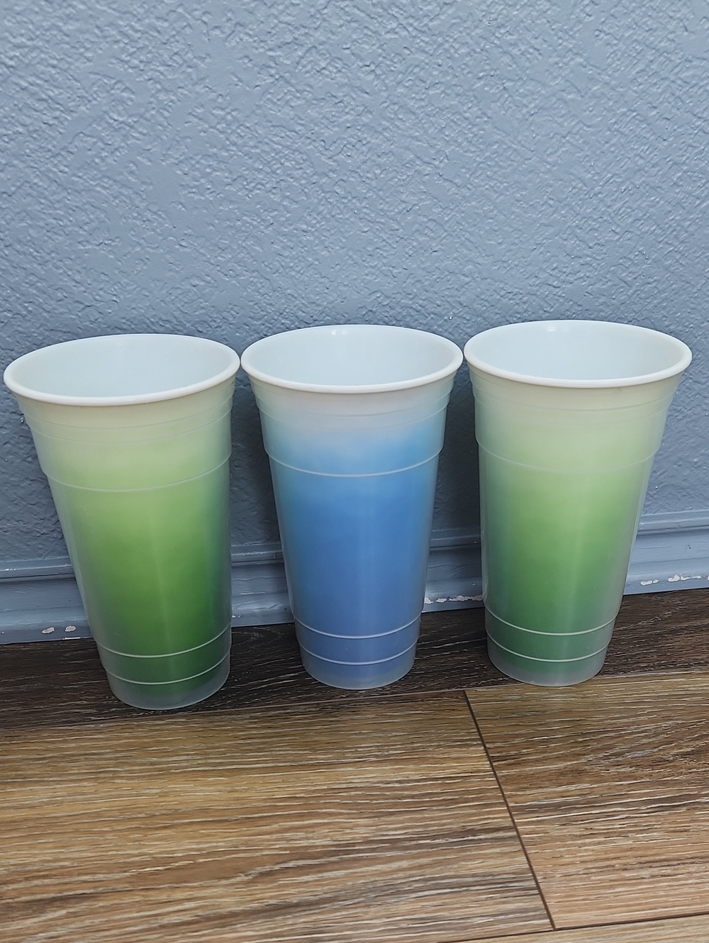 3 Huge Double Wall Insulated Plastic Cups Green Blue White